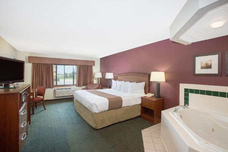 AmericInn by Wyndham Kearney - photo 11