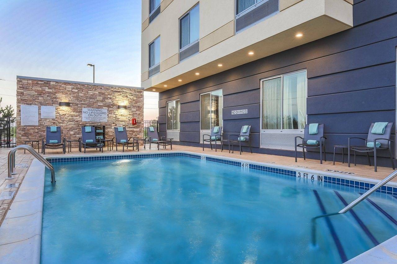 Fairfield Inn & Suites by Marriott Snyder - photo 3