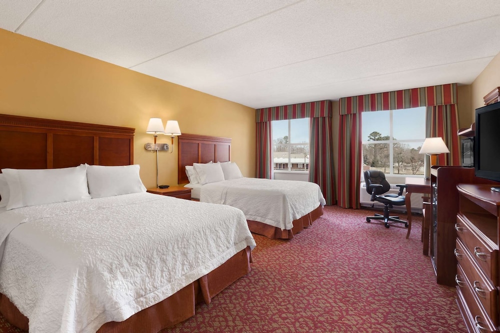 Hampton Inn & Suites Williamsburg Historic District - photo 16