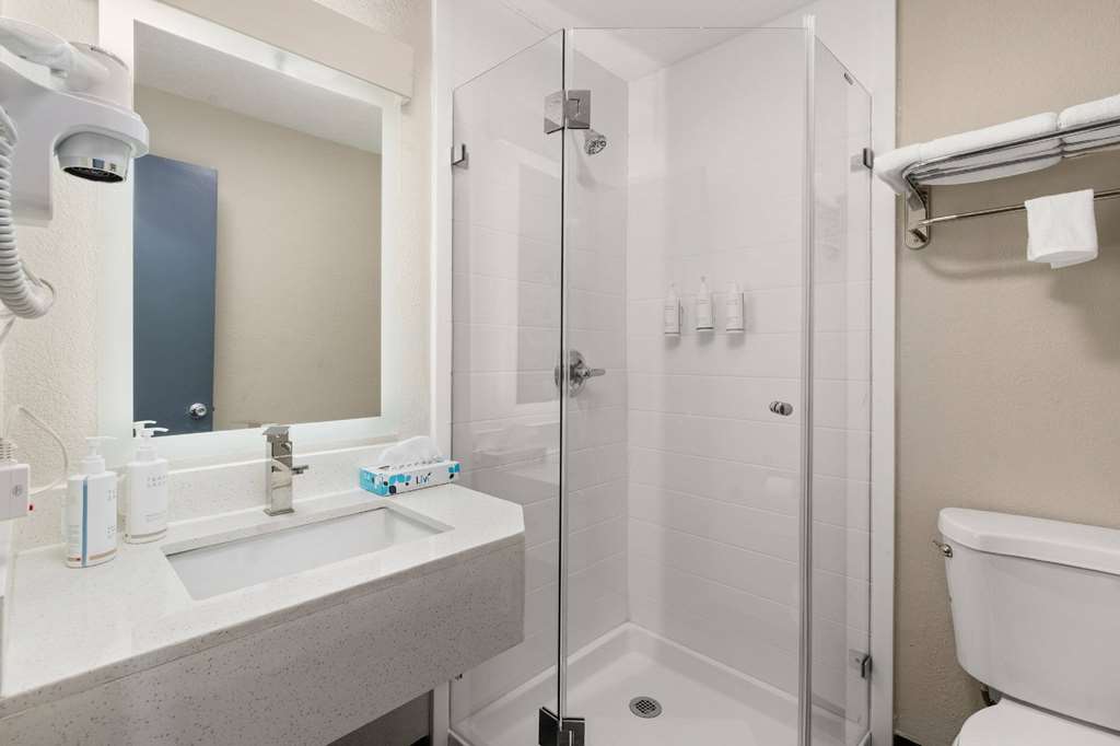 Days Inn by Wyndham Albuquerque I 25 - photo 47