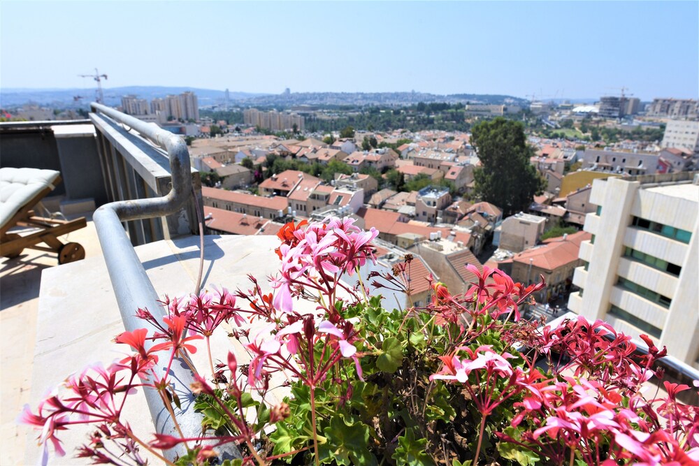 My Jerusalem Penthouse - carbon neutral hotel in Jerusalem