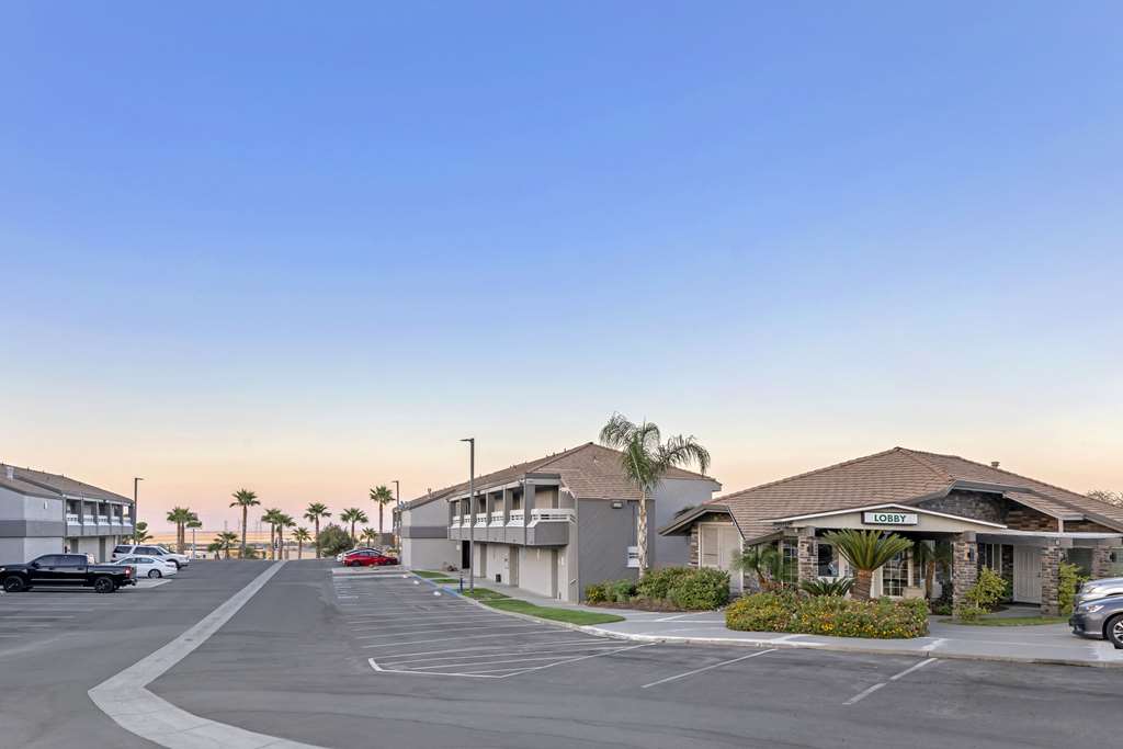 Quality Inn Kettleman City near Hwy 41 - photo 3