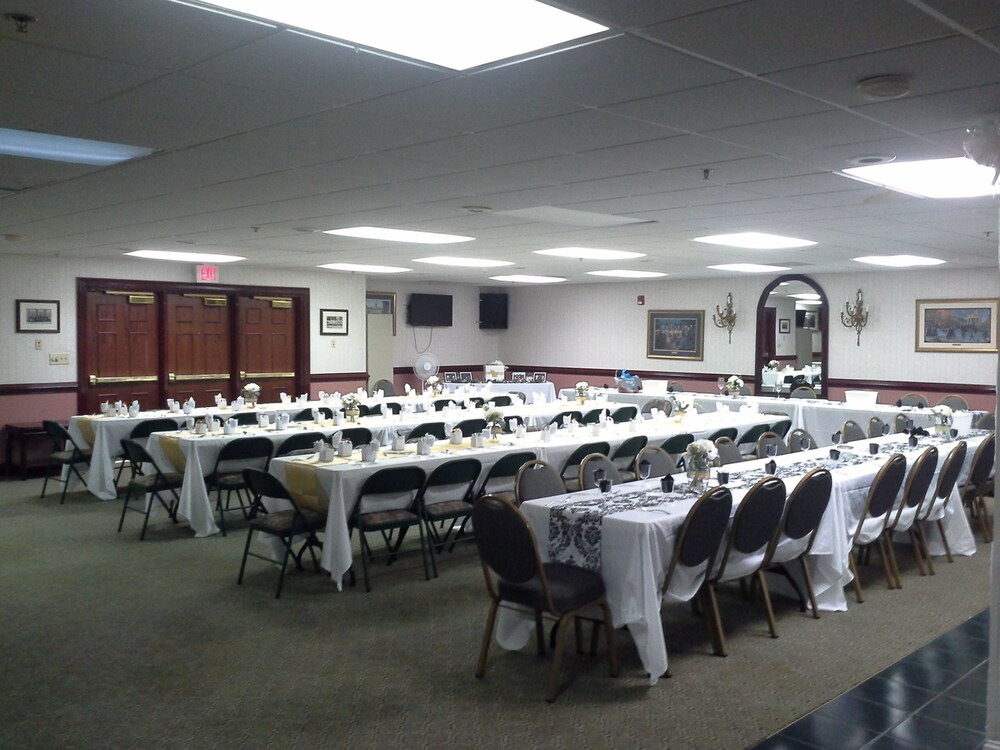 Plantation Inn and Suites - photo 11