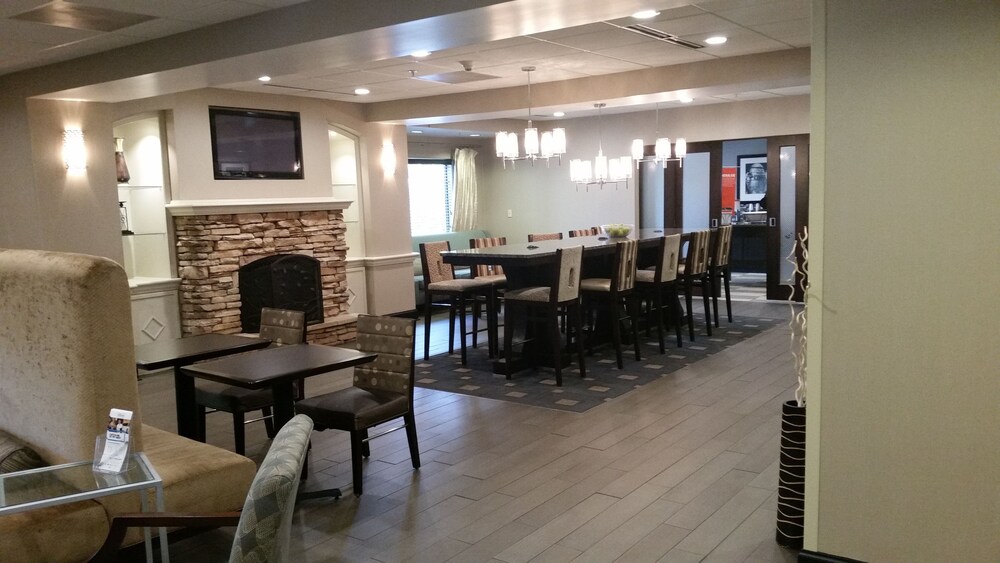 Hampton Inn Cortland - photo 56