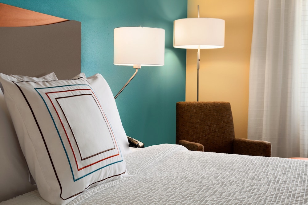 Fairfield by Marriott Inn & Suites Lansing West - photo 4
