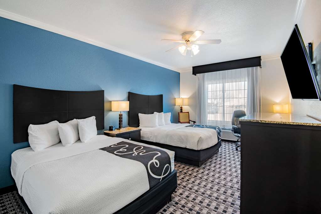 La Quinta Inn & Suites by Wyndham Dalhart - photo 34