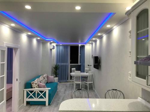 Luxe Apartment on Drahomanova — 4-Star Luxury Hotel in Kyiv, Ukraine