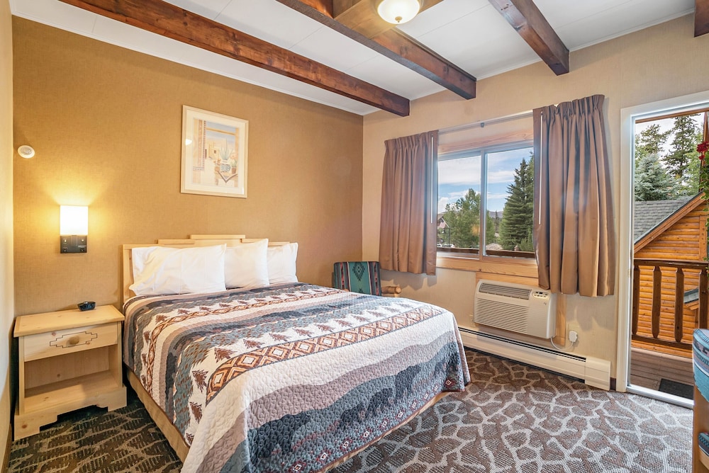 Spirit Lake Lodge - photo 14