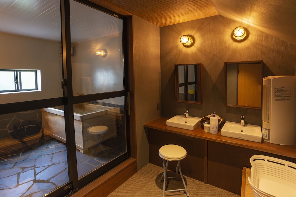 Kusatsu Onsen Eidaya in Kusatsu, Japan