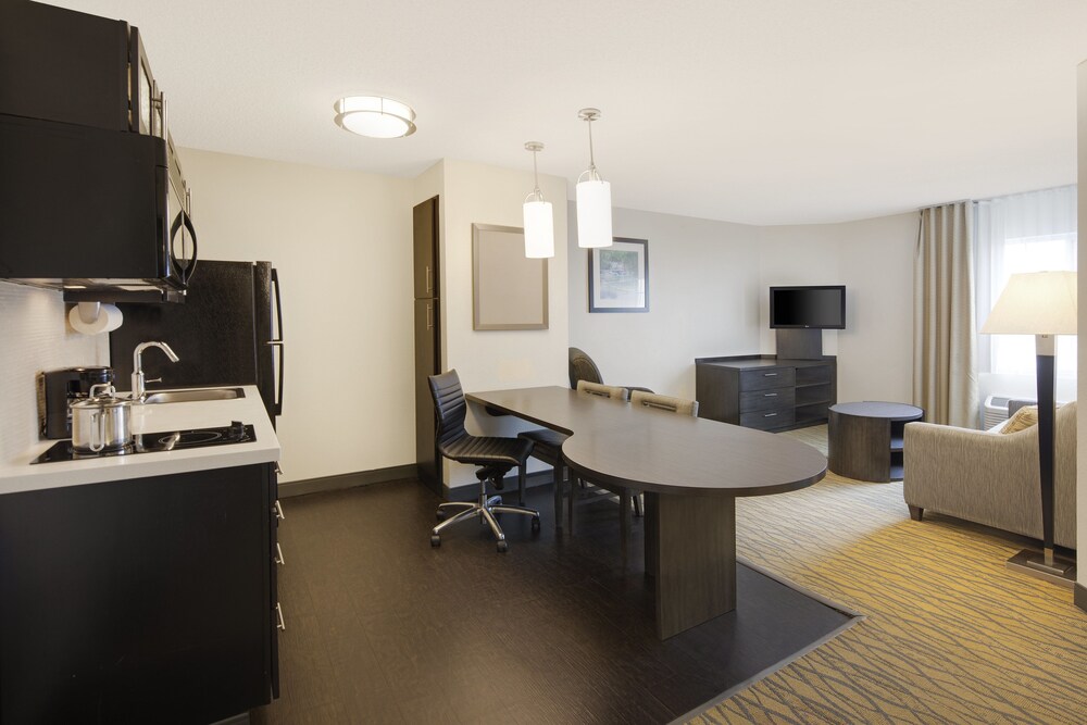 Candlewood Suites Rogers Bentonville - photo 17