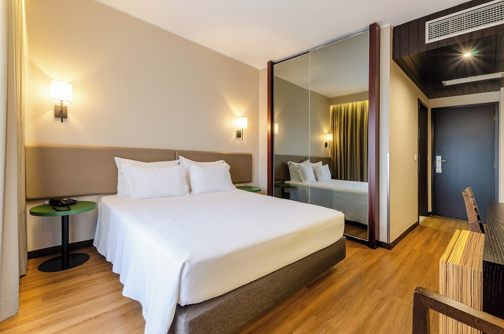 TURIM Santa Maria da Feira Hotel — 4-Star Luxury Hotel in Feira, Portugal