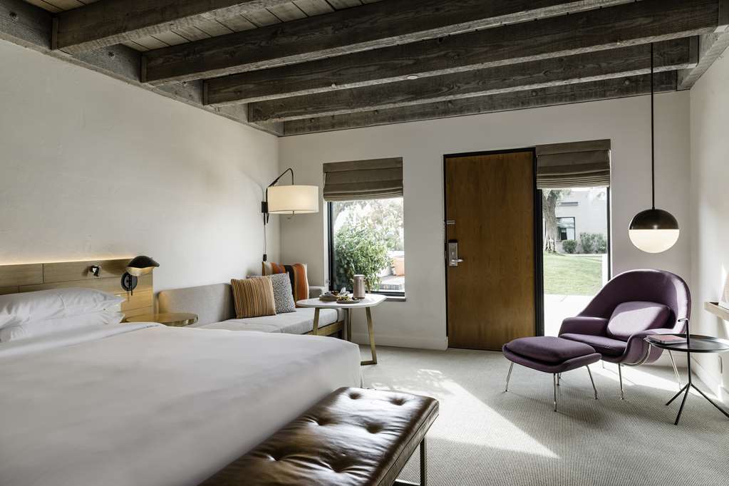 Andaz Scottsdale Resort & Bungalows - photo 2