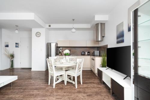 Golden Apartments Warsaw Elegant City Stay Kolejowa — 4-Star Luxury Hotel in Warsaw, Poland