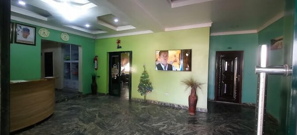 MaryKay Suites - last minute hotel in Abuja
