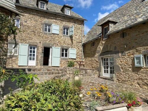 La Rouliere En Aubrac — Montpeyroux