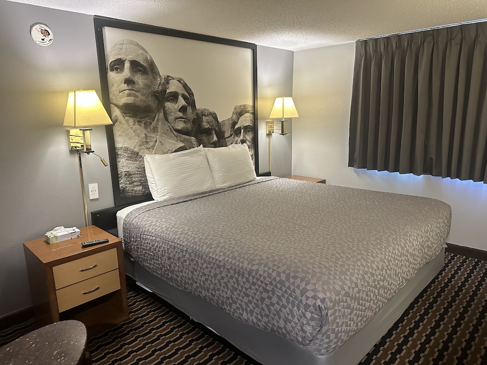 Yankton Inn - photo 5