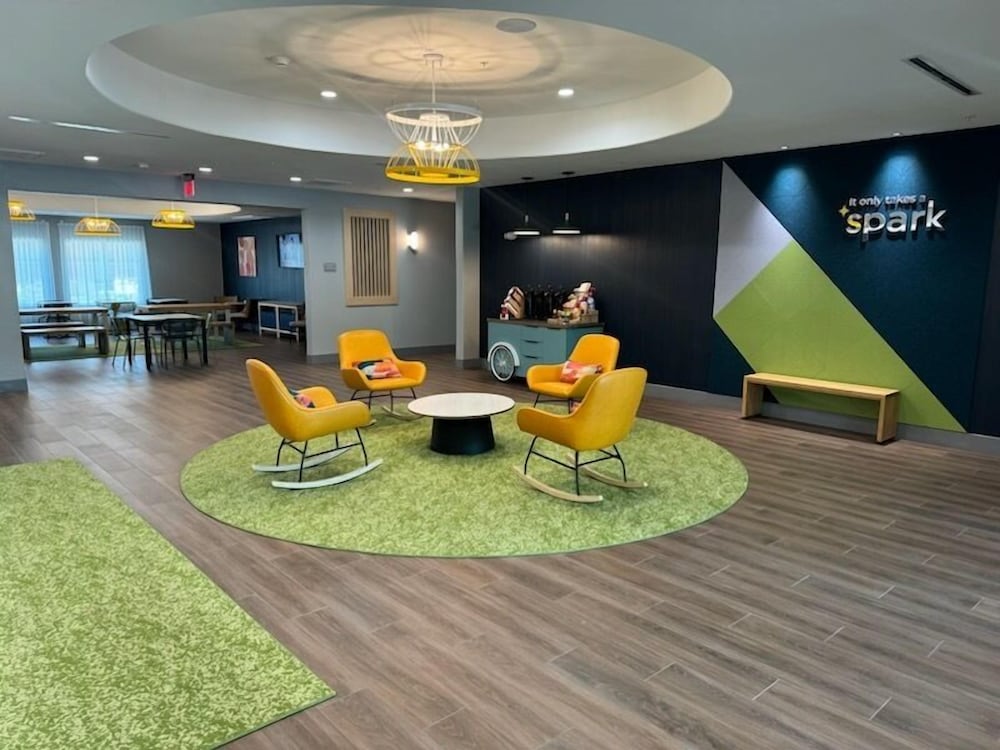 Spark by Hilton Missouri City - photo 4