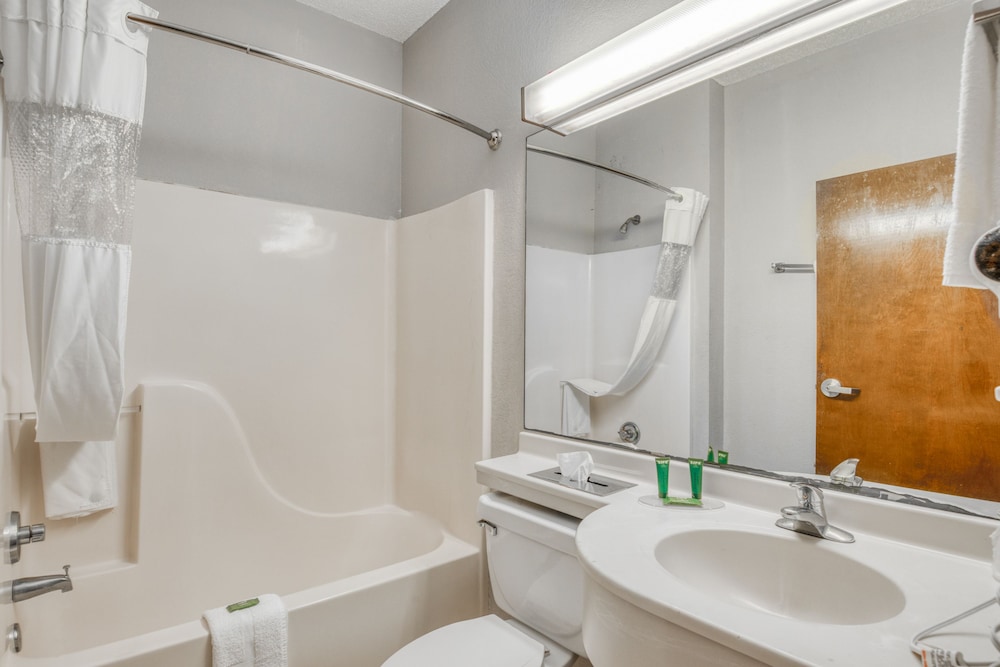 Trident Inn & Suites Baton Rouge - photo 25