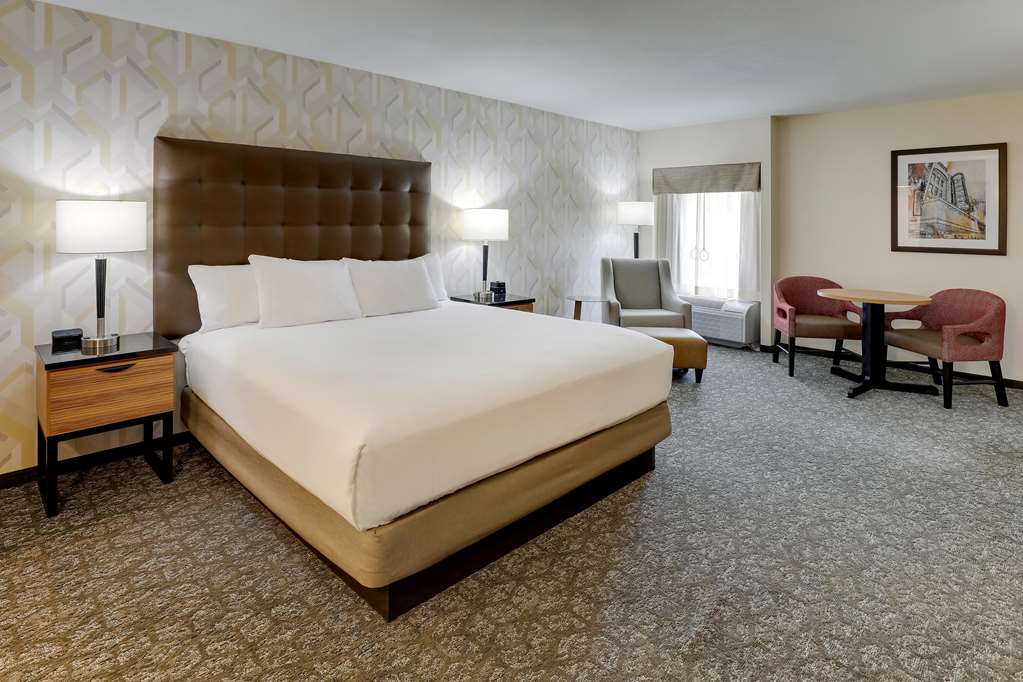 Drury Inn & Suites Birmingham Lakeshore Drive - photo 29