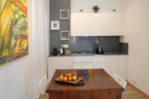 Modern house in the center of Recco with Parking — 4-Star Luxury Hotel in Recco, Italy