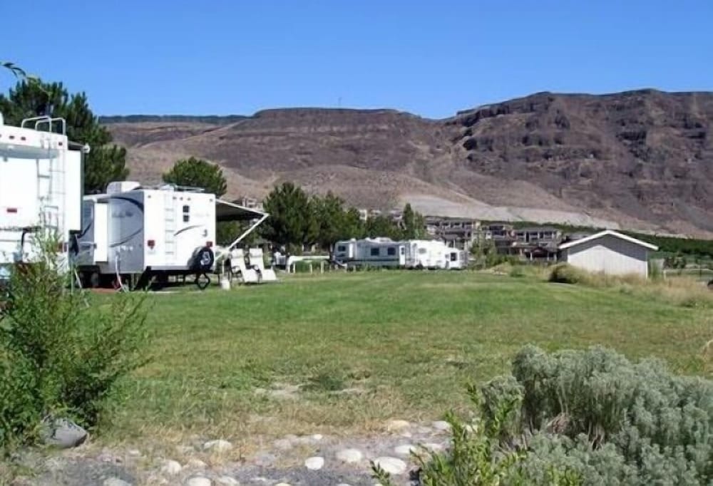 Crescent Bar RV Resort - photo 5