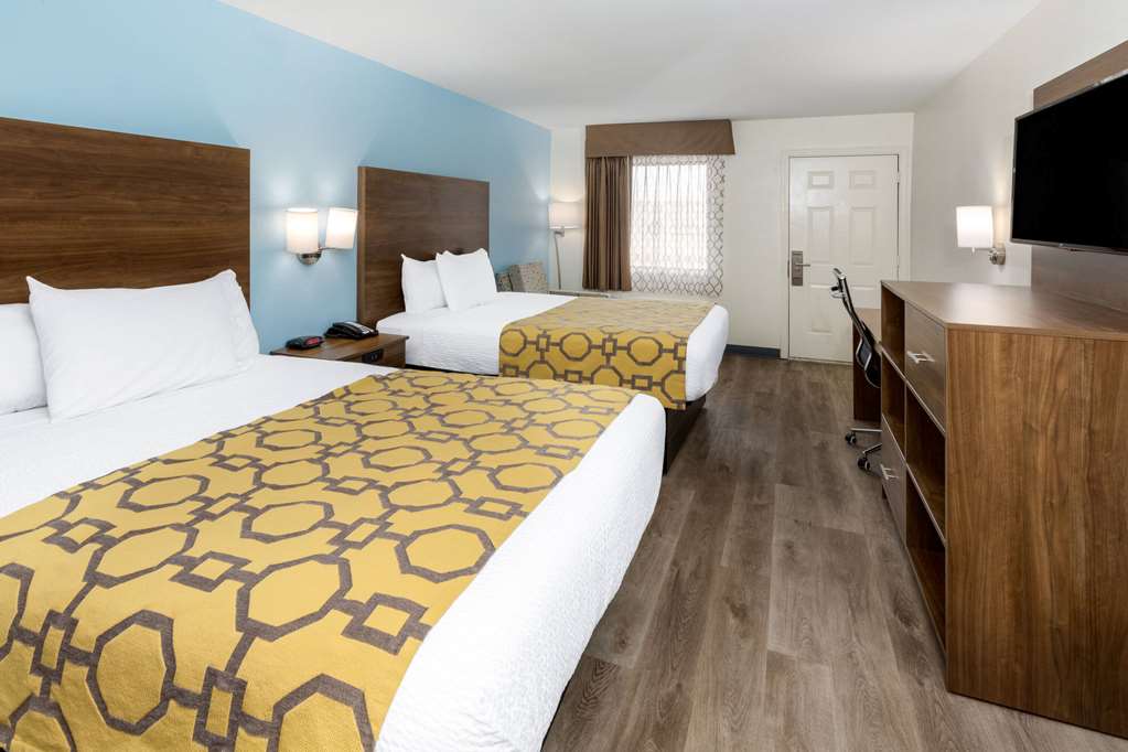 Baymont by Wyndham Biloxi Ocean Springs - photo 13