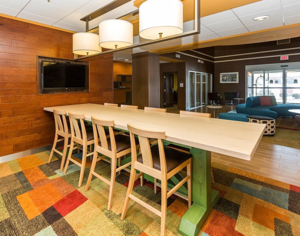 Fairfield Inn and Suites by Marriott Des Moines West - photo 2