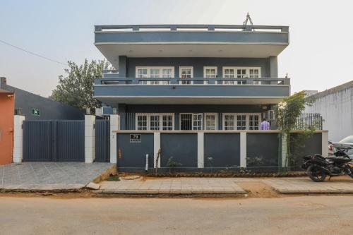 Siesta Golf Course Road 3 - last minute hotel in Gurgaon