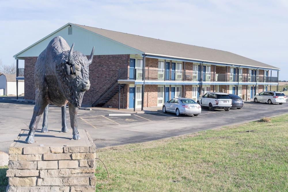 Lebo Inn - carbon neutral hotel in Waverly