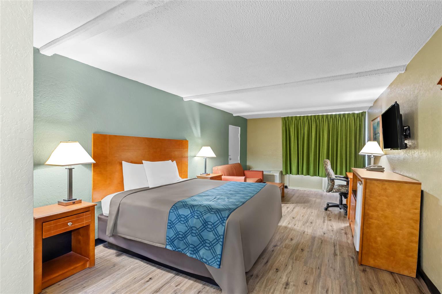 Rodeway Inn Stone Mountain - photo 35
