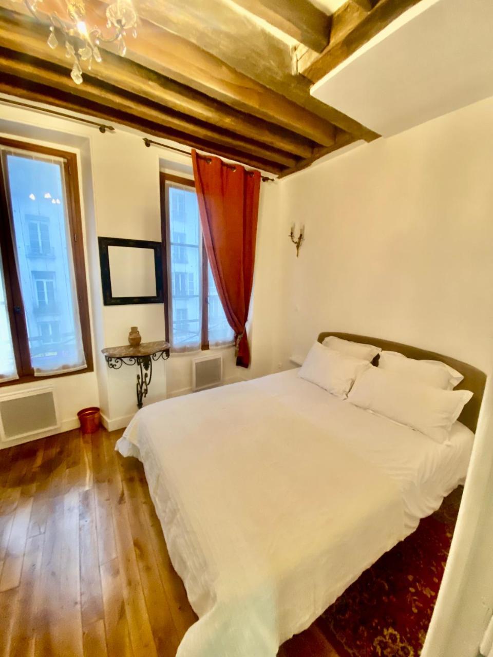 Charme Parisien - last minute hotel in Paris