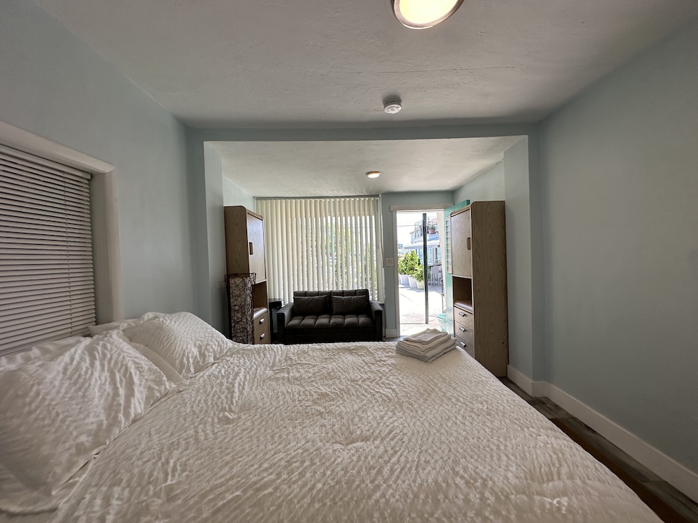 Hotel on Magnolia East - photo 9