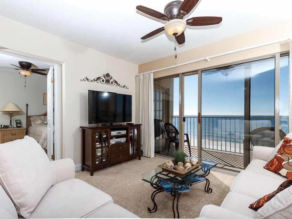 Emerald Towers West 3007 by RedAwning - photo 19