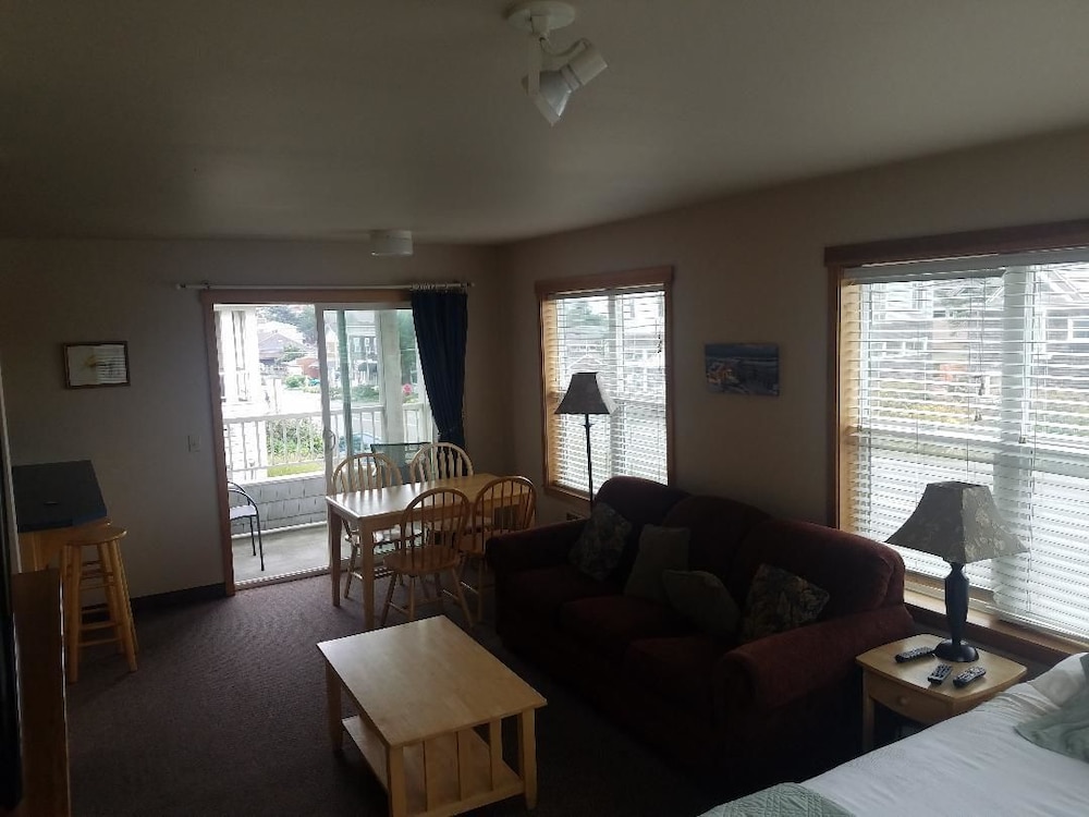 Sea Breeze Court - photo 22