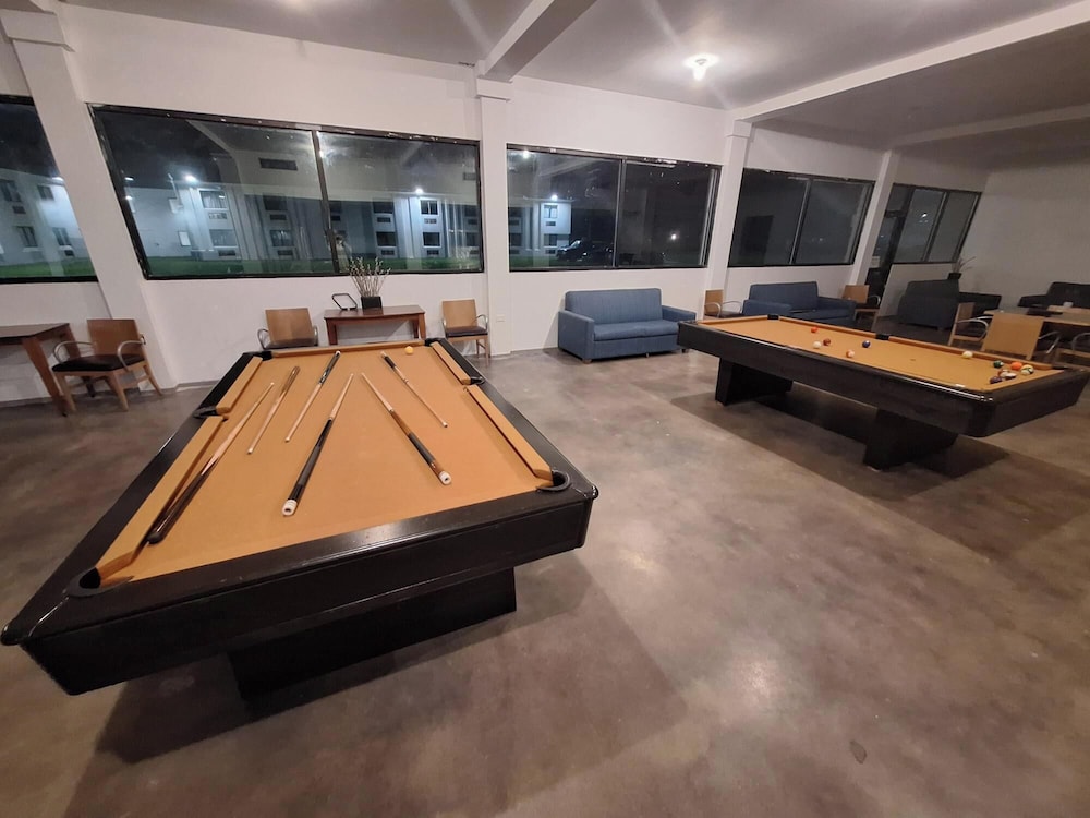 The Hotel Orange - photo 30