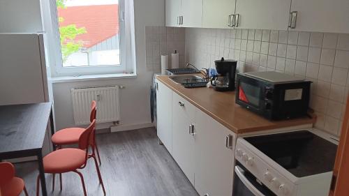 Crew Quartier ALL INCLUSIVE Apartment Ideal für Monteure 3 Schlafzimmer mit Küche und Bad in Merseburg Leuna in Merseburg, Germany