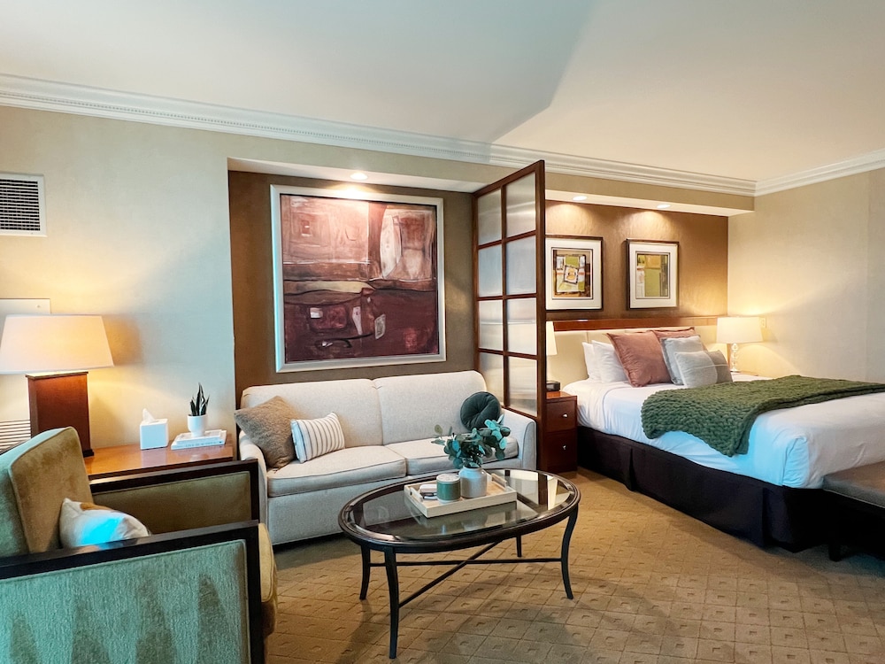 Las Vegas Suites at The Signature - photo 10