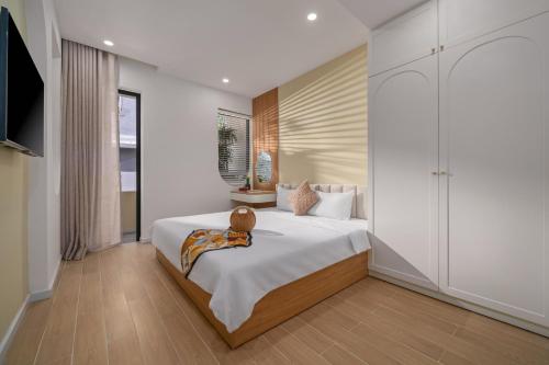 June House Walk to Dragon Bridge — 4-Star Luxury Hotel in Da Nang, Vietnam