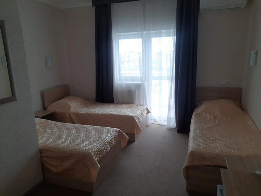 Nikos Hotel — Unknown City — photo 4