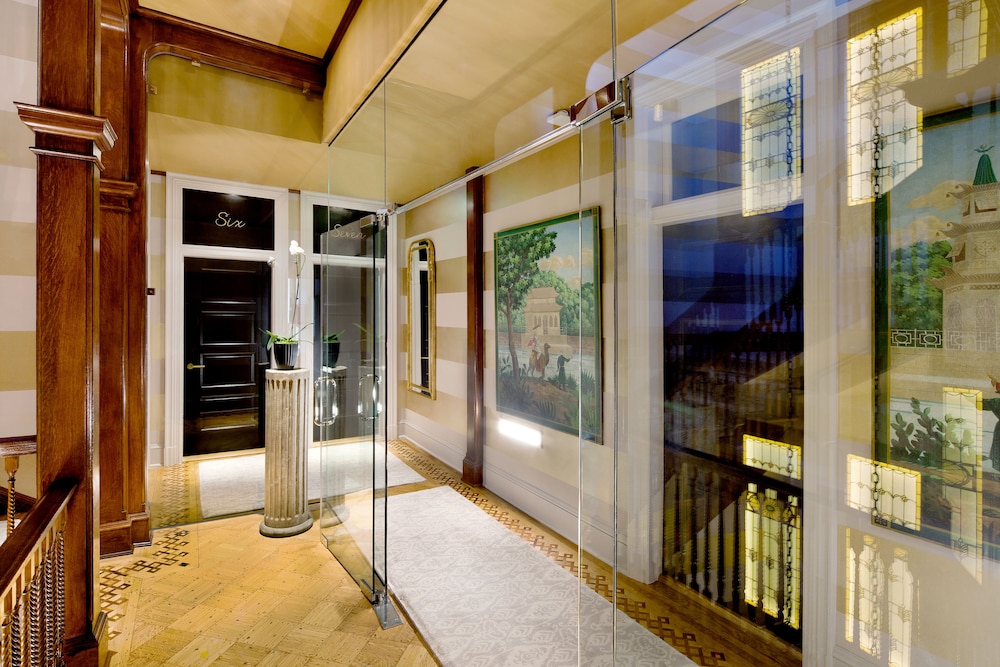 The Ivy Hotel - photo 36