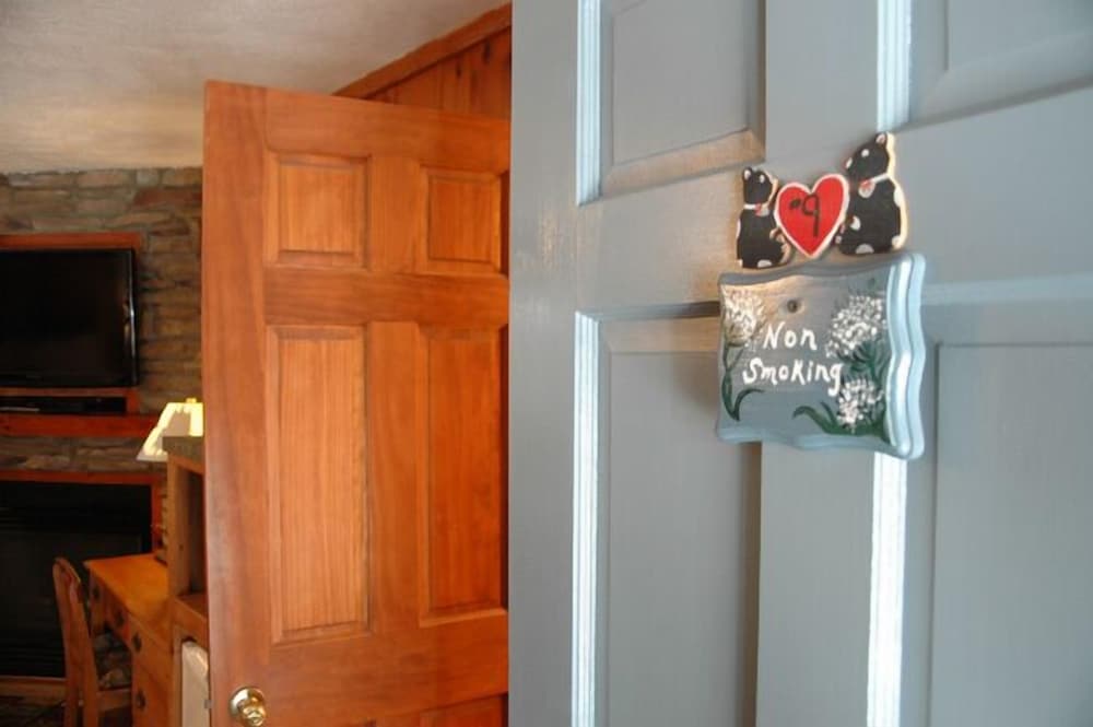 The Homestead Inn - photo 16