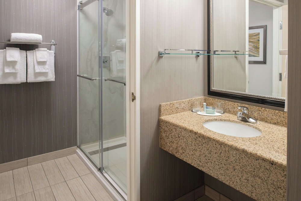 Courtyard by Marriott Vacaville - photo 18