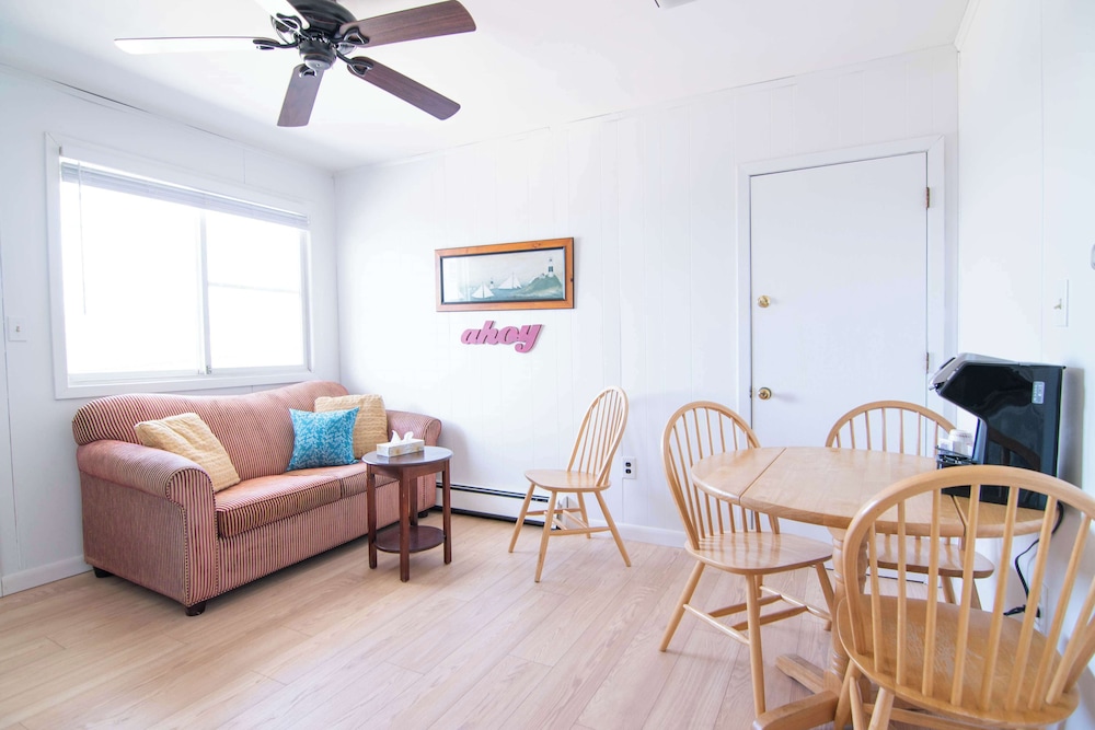 Ocean House Hotel & Motel - photo 49