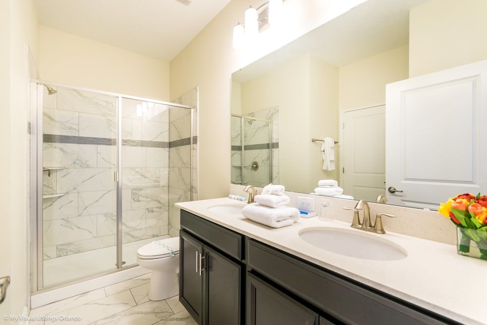 H1672brand new Amazing 8 Bedroom 5 Bathroom Resort - photo 8