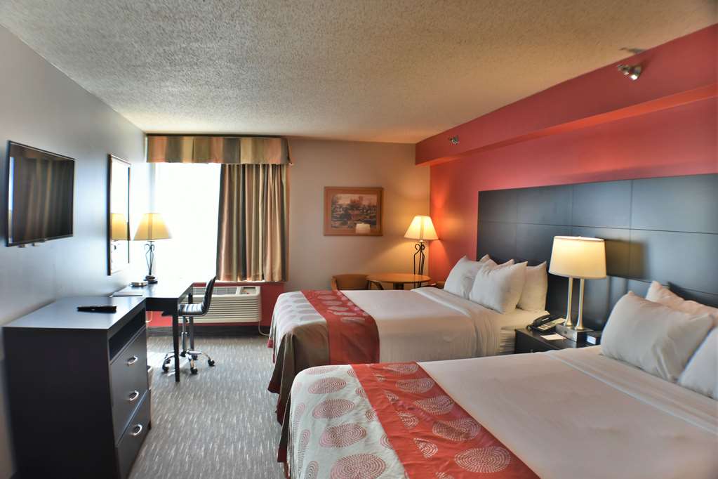 Ramada by Wyndham Sioux Falls Airport Waterpark & Event Ctr - photo 24