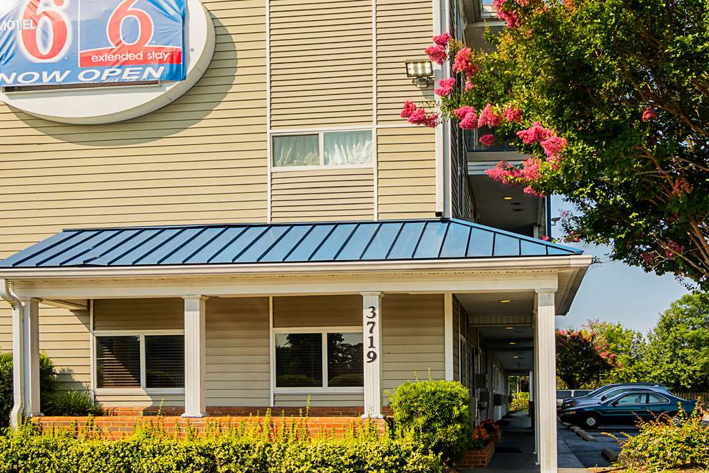 Motel 6 Fayetteville NC Fort Liberty Area - photo 3