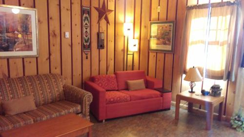 Alpine Motel - photo 2