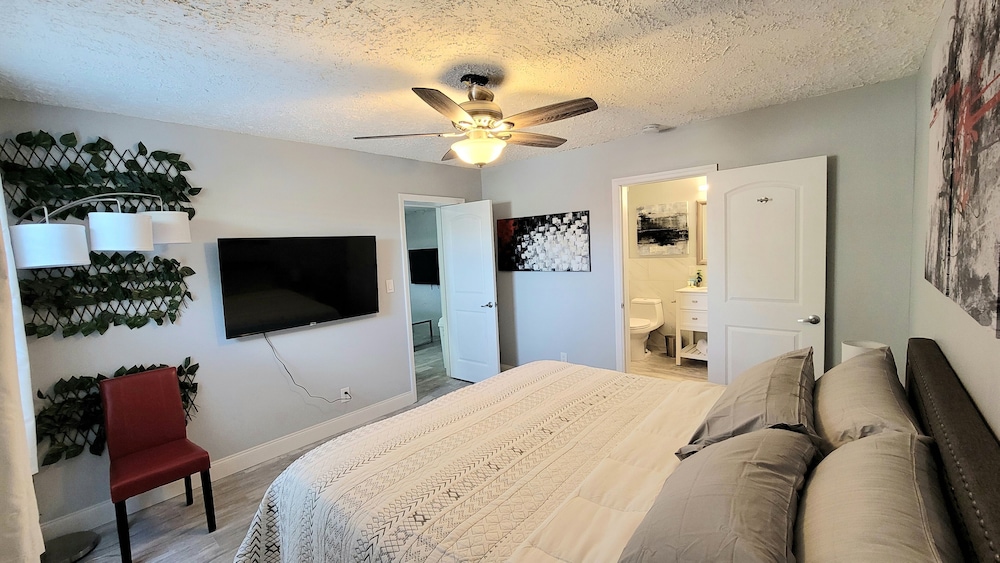 Barefoot Mailman Inn & Suites - photo 14