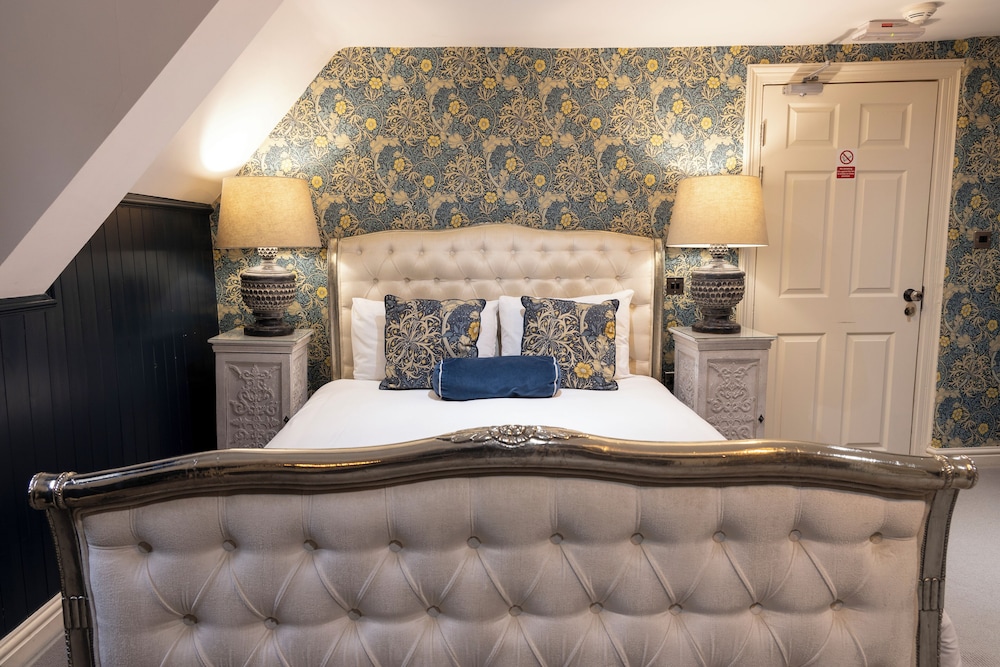 Dirty Bottles in Alnwick, United Kingdom