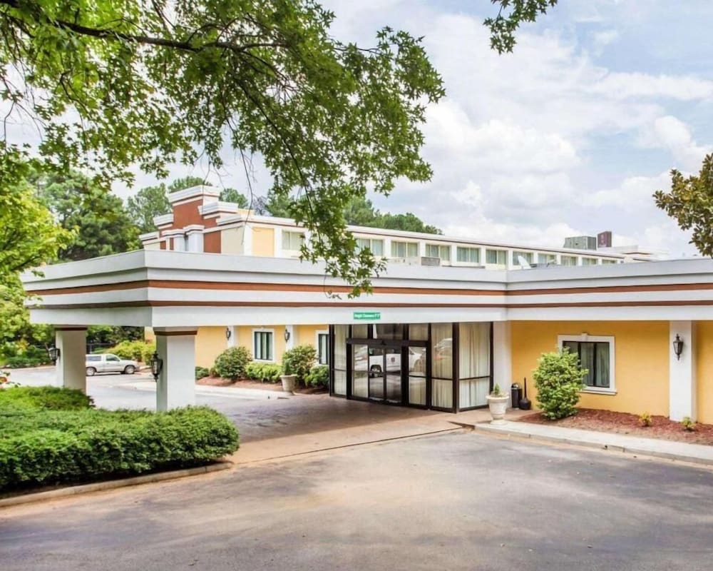 Budgetel Inn & Suites Atlanta - photo 36